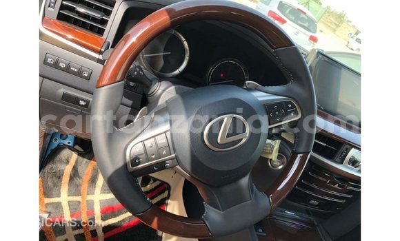 Nunua Imported Lexus LX Nyeupe Gari ndani ya Import - Dubai nchini Arusha Nunua Imported Lexus LX Nyeupe Gari ndani ya Import - Dubai nchini Arusha