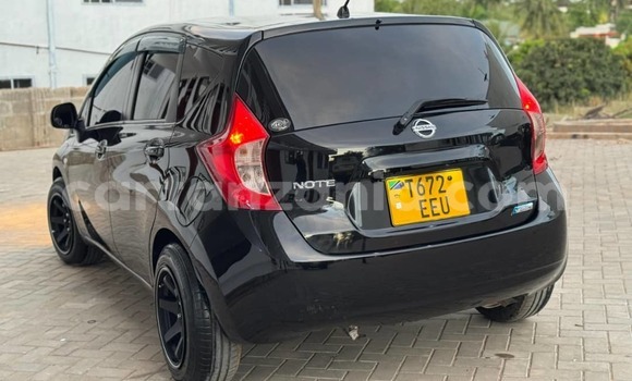 Nunua Ilio tumika Nissan Note Nyeusi Gari ndani ya Dar es Salaam nchini Dar es Salaam Nunua Ilio tumika Nissan Note Nyeusi Gari ndani ya Dar es Salaam nchini Dar es Salaam