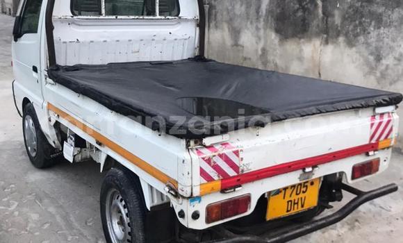 Buy Used Suzuki Carry White Car in Dar es Salaam in Dar es Salaam Buy Used Suzuki Carry White Car in Dar es Salaam in Dar es Salaam
