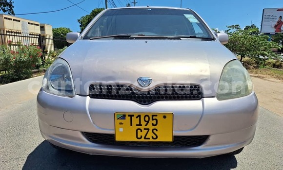Buy Used Toyota Vitz Silver Car in Dar es Salaam in Dar es Salaam