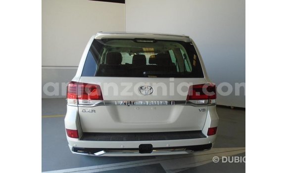 Buy Import Toyota Land Cruiser Other Car in Import - Dubai in Arusha Buy Import Toyota Land Cruiser Other Car in Import - Dubai in Arusha