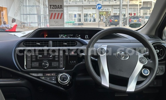 Nunua Imported Toyota Aqua Bluu Gari ndani ya Dar es Salaam nchini Dar es Salaam Nunua Imported Toyota Aqua Bluu Gari ndani ya Dar es Salaam nchini Dar es Salaam