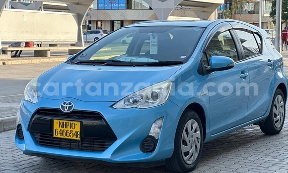 Nunua Imported Toyota Aqua Bluu Gari ndani ya Dar es Salaam nchini Dar es Salaam Nunua Imported Toyota Aqua Bluu Gari ndani ya Dar es Salaam nchini Dar es Salaam