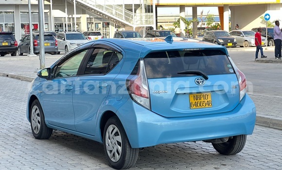 Nunua Imported Toyota Aqua Bluu Gari ndani ya Dar es Salaam nchini Dar es Salaam Nunua Imported Toyota Aqua Bluu Gari ndani ya Dar es Salaam nchini Dar es Salaam