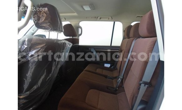 Buy Import Toyota Land Cruiser Other Car in Import - Dubai in Arusha Buy Import Toyota Land Cruiser Other Car in Import - Dubai in Arusha