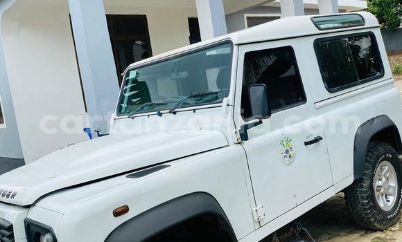 Buy Used Land Rover Defender White Car in Dar es Salaam in Dar es Salaam Buy Used Land Rover Defender White Car in Dar es Salaam in Dar es Salaam