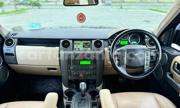 Nunua Ilio tumika Land Rover Discovery Nyeusi Gari ndani ya Dar es Salaam nchini Dar es Salaam Nunua Ilio tumika Land Rover Discovery Nyeusi Gari ndani ya Dar es Salaam nchini Dar es Salaam