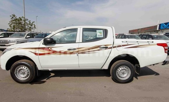 Nunua Imported Mitsubishi L200 Nyeupe Gari ndani ya Import - Dubai nchini Arusha Nunua Imported Mitsubishi L200 Nyeupe Gari ndani ya Import - Dubai nchini Arusha