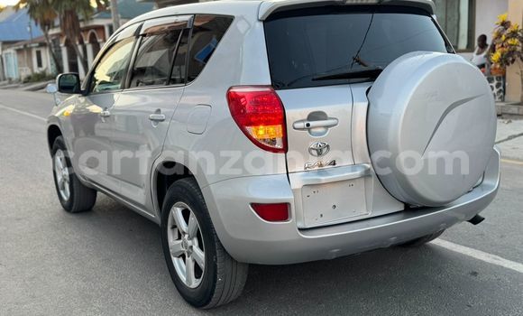 Nunua Imported Toyota RAV4 Fedha Gari ndani ya Dar es Salaam nchini Dar es Salaam Nunua Imported Toyota RAV4 Fedha Gari ndani ya Dar es Salaam nchini Dar es Salaam