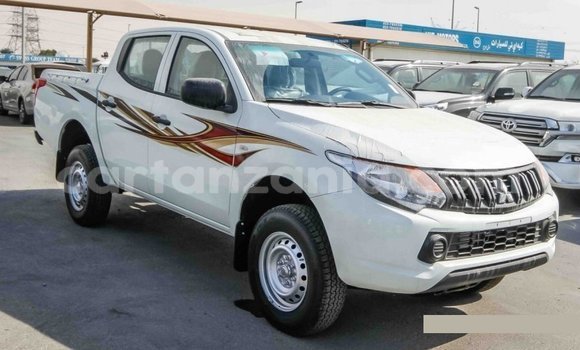 Nunua Imported Mitsubishi L200 Nyeupe Gari ndani ya Import - Dubai nchini Arusha Nunua Imported Mitsubishi L200 Nyeupe Gari ndani ya Import - Dubai nchini Arusha