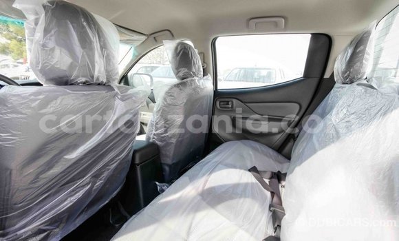 Nunua Imported Mitsubishi L200 Nyeupe Gari ndani ya Import - Dubai nchini Arusha Nunua Imported Mitsubishi L200 Nyeupe Gari ndani ya Import - Dubai nchini Arusha