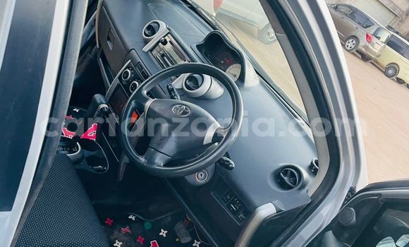 Nunua Ilio tumika Toyota IST Fedha Gari ndani ya Dar es Salaam nchini Dar es Salaam Nunua Ilio tumika Toyota IST Fedha Gari ndani ya Dar es Salaam nchini Dar es Salaam