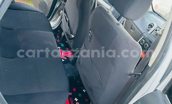 Nunua Ilio tumika Toyota IST Fedha Gari ndani ya Dar es Salaam nchini Dar es Salaam Nunua Ilio tumika Toyota IST Fedha Gari ndani ya Dar es Salaam nchini Dar es Salaam