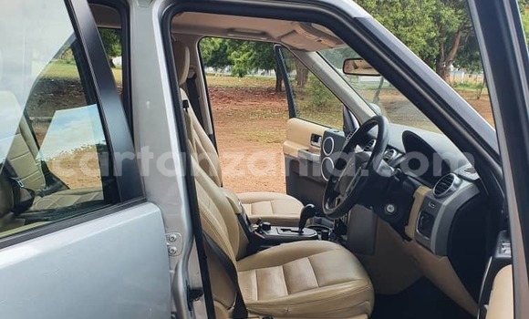 Buy Used Land Rover Discovery Silver Car in Dar es Salaam in Dar es Salaam
