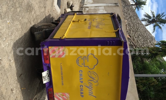Nunua Ilio tumika Bajaj CT Bluu Bike ndani ya Dar es Salaam nchini Dar es Salaam Nunua Ilio tumika Bajaj CT Bluu Bike ndani ya Dar es Salaam nchini Dar es Salaam