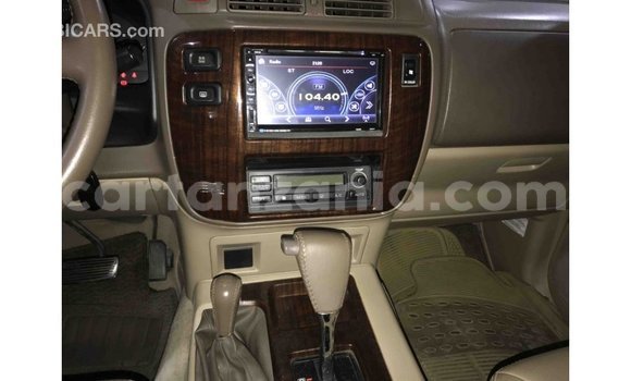 Nunua Imported Nissan Patrol Nyeupe Gari ndani ya Import - Dubai nchini Arusha Nunua Imported Nissan Patrol Nyeupe Gari ndani ya Import - Dubai nchini Arusha