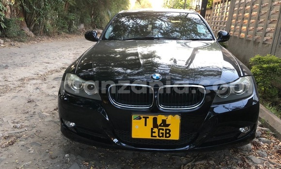 Nunua Ilio tumika BMW 3–Series Nyeusi Gari ndani ya Dar es Salaam nchini Dar es Salaam