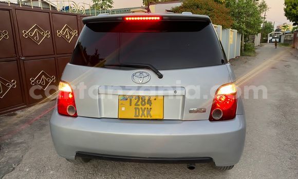 Buy Used Toyota IST Silver Car in Dar es Salaam in Dar es Salaam Buy Used Toyota IST Silver Car in Dar es Salaam in Dar es Salaam