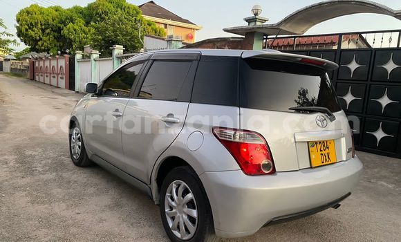 Buy Used Toyota IST Silver Car in Dar es Salaam in Dar es Salaam Buy Used Toyota IST Silver Car in Dar es Salaam in Dar es Salaam