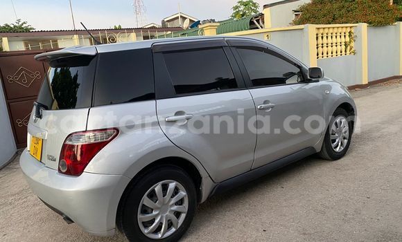 Buy Used Toyota IST Silver Car in Dar es Salaam in Dar es Salaam Buy Used Toyota IST Silver Car in Dar es Salaam in Dar es Salaam