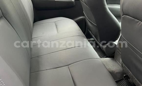Nunua Ilio tumika Toyota Hilux Bluu Gari ndani ya Dar es Salaam nchini Dar es Salaam Nunua Ilio tumika Toyota Hilux Bluu Gari ndani ya Dar es Salaam nchini Dar es Salaam