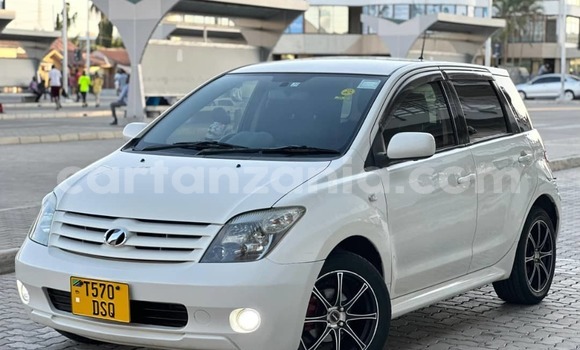 Nunua Ilio tumika Toyota IST Nyeupe Gari ndani ya Dar es Salaam nchini Dar es Salaam Nunua Ilio tumika Toyota IST Nyeupe Gari ndani ya Dar es Salaam nchini Dar es Salaam