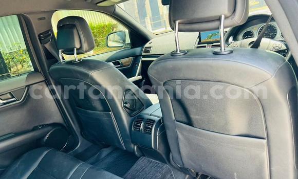 Buy Used Mercedes-Benz C-Classe White Car in Dar es Salaam in Dar es Salaam