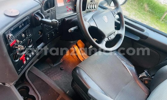 Nunua Mpya Scania R420 Nyeupe Lori ndani ya Dar es Salaam nchini Dar es Salaam Nunua Mpya Scania R420 Nyeupe Lori ndani ya Dar es Salaam nchini Dar es Salaam