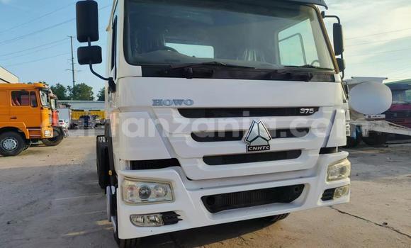 Buy Import Man Silent White Truck in Dar es Salaam in Dar es Salaam Buy Import Man Silent White Truck in Dar es Salaam in Dar es Salaam