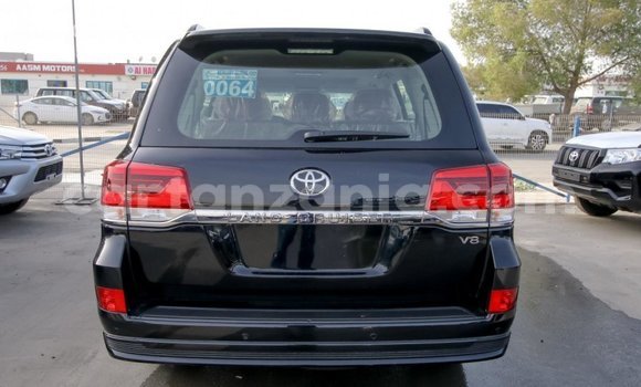 Nunua Imported Toyota Land Cruiser Nyeusi Gari ndani ya Import - Dubai nchini Arusha Nunua Imported Toyota Land Cruiser Nyeusi Gari ndani ya Import - Dubai nchini Arusha