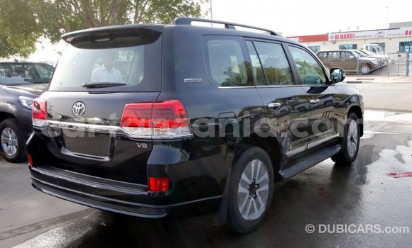 Nunua Imported Toyota Land Cruiser Nyeusi Gari ndani ya Import - Dubai nchini Arusha Nunua Imported Toyota Land Cruiser Nyeusi Gari ndani ya Import - Dubai nchini Arusha