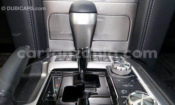 Nunua Imported Toyota Land Cruiser Nyeusi Gari ndani ya Import - Dubai nchini Arusha Nunua Imported Toyota Land Cruiser Nyeusi Gari ndani ya Import - Dubai nchini Arusha
