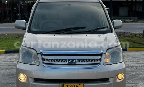 Nunua Ilio tumika Toyota Noah Fedha Gari ndani ya Dar es Salaam nchini Dar es Salaam Nunua Ilio tumika Toyota Noah Fedha Gari ndani ya Dar es Salaam nchini Dar es Salaam