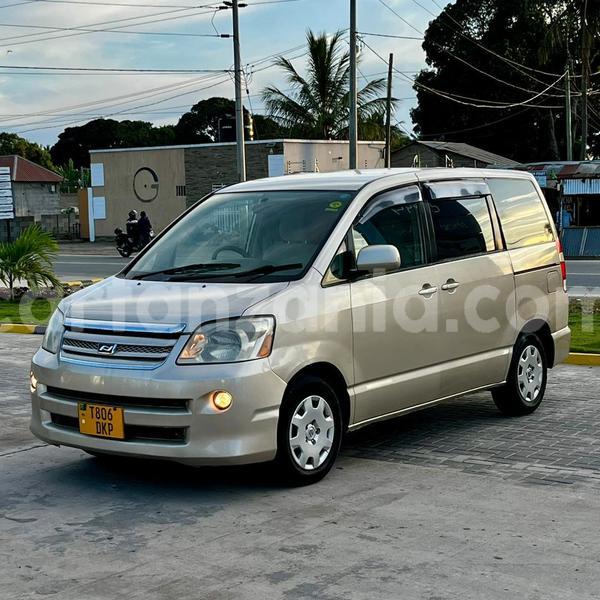 Big with watermark toyota noah dar es salaam dar es salaam 25149