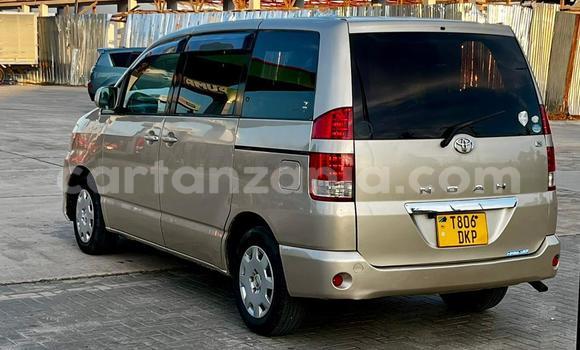 Nunua Ilio tumika Toyota Noah Fedha Gari ndani ya Dar es Salaam nchini Dar es Salaam Nunua Ilio tumika Toyota Noah Fedha Gari ndani ya Dar es Salaam nchini Dar es Salaam