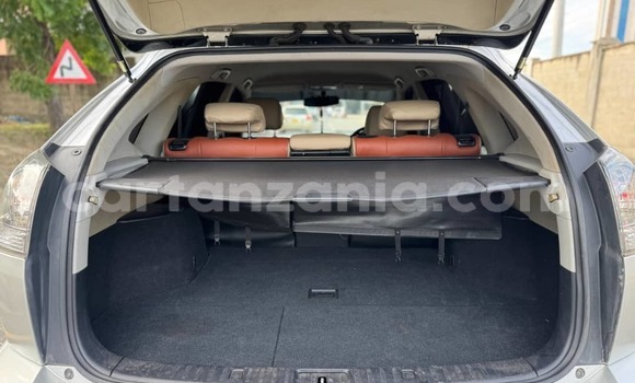 Nunua Ilio tumika Toyota Harrier Nyeusi Gari ndani ya Dar es Salaam nchini Dar es Salaam Nunua Ilio tumika Toyota Harrier Nyeusi Gari ndani ya Dar es Salaam nchini Dar es Salaam