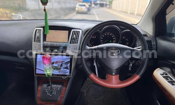 Nunua Ilio tumika Toyota Harrier Nyeusi Gari ndani ya Dar es Salaam nchini Dar es Salaam Nunua Ilio tumika Toyota Harrier Nyeusi Gari ndani ya Dar es Salaam nchini Dar es Salaam