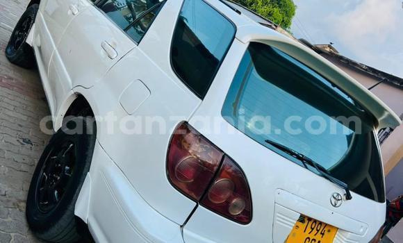 Nunua Ilio tumika Toyota Harrier Nyeupe Gari ndani ya Dar es Salaam nchini Dar es Salaam Nunua Ilio tumika Toyota Harrier Nyeupe Gari ndani ya Dar es Salaam nchini Dar es Salaam