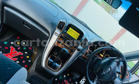 Nunua Ilio tumika Toyota Harrier Nyeupe Gari ndani ya Dar es Salaam nchini Dar es Salaam Nunua Ilio tumika Toyota Harrier Nyeupe Gari ndani ya Dar es Salaam nchini Dar es Salaam