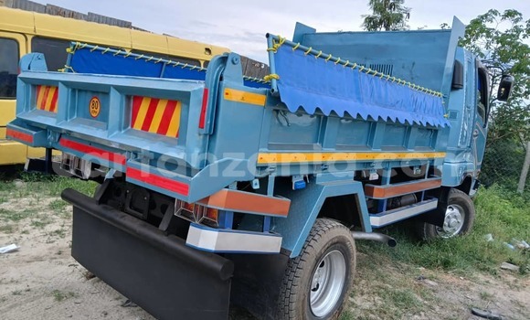 Nunua Ilio tumika Mitsubishi Fuso Fighter Bluu Lori ndani ya Dar es Salaam nchini Dar es Salaam Nunua Ilio tumika Mitsubishi Fuso Fighter Bluu Lori ndani ya Dar es Salaam nchini Dar es Salaam