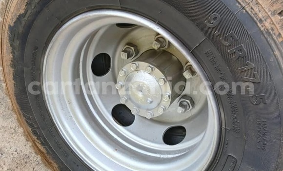 Nunua Ilio tumika Mitsubishi Fuso Fighter Bluu Lori ndani ya Dar es Salaam nchini Dar es Salaam Nunua Ilio tumika Mitsubishi Fuso Fighter Bluu Lori ndani ya Dar es Salaam nchini Dar es Salaam