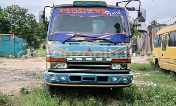 Nunua Ilio tumika Mitsubishi Fuso Fighter Bluu Lori ndani ya Dar es Salaam nchini Dar es Salaam Nunua Ilio tumika Mitsubishi Fuso Fighter Bluu Lori ndani ya Dar es Salaam nchini Dar es Salaam