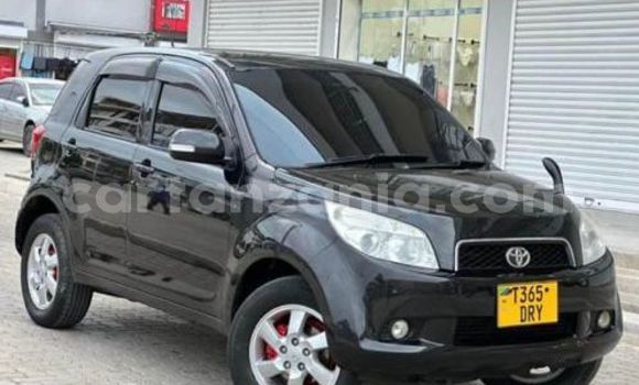 Nunua Ilio tumika Toyota Rush Nyeusi Gari ndani ya Dar es Salaam nchini Dar es Salaam