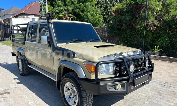 Buy Import Toyota Land Cruiser Other Car in Dar es Salaam in Dar es Salaam Buy Import Toyota Land Cruiser Other Car in Dar es Salaam in Dar es Salaam