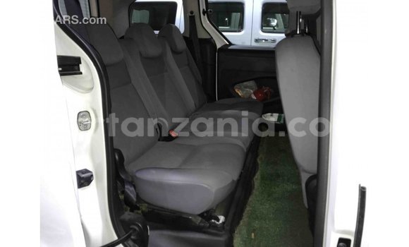 Nunua Imported Peugeot Partner Nyeupe Gari ndani ya Import - Dubai nchini Arusha Nunua Imported Peugeot Partner Nyeupe Gari ndani ya Import - Dubai nchini Arusha