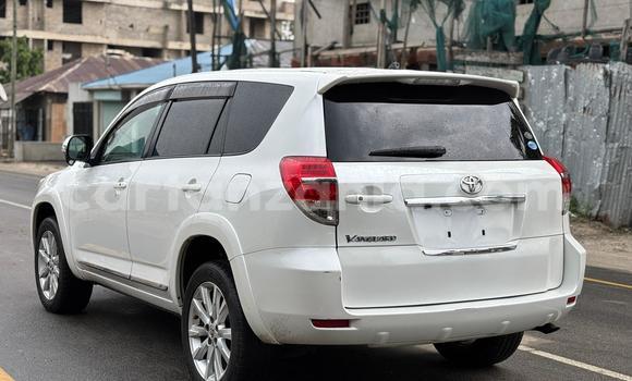 Nunua Ilio tumika Toyota Vanguard Nyeupe Gari ndani ya Dar es Salaam nchini Dar es Salaam Nunua Ilio tumika Toyota Vanguard Nyeupe Gari ndani ya Dar es Salaam nchini Dar es Salaam