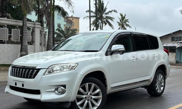 Nunua Ilio tumika Toyota Vanguard Nyeupe Gari ndani ya Dar es Salaam nchini Dar es Salaam Nunua Ilio tumika Toyota Vanguard Nyeupe Gari ndani ya Dar es Salaam nchini Dar es Salaam