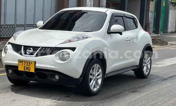 Nunua Ilio tumika Nissan Juke Nyeupe Gari ndani ya Dar es Salaam nchini Dar es Salaam Nunua Ilio tumika Nissan Juke Nyeupe Gari ndani ya Dar es Salaam nchini Dar es Salaam