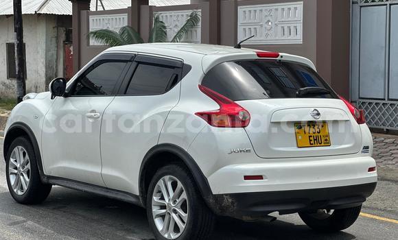 Nunua Ilio tumika Nissan Juke Nyeupe Gari ndani ya Dar es Salaam nchini Dar es Salaam Nunua Ilio tumika Nissan Juke Nyeupe Gari ndani ya Dar es Salaam nchini Dar es Salaam