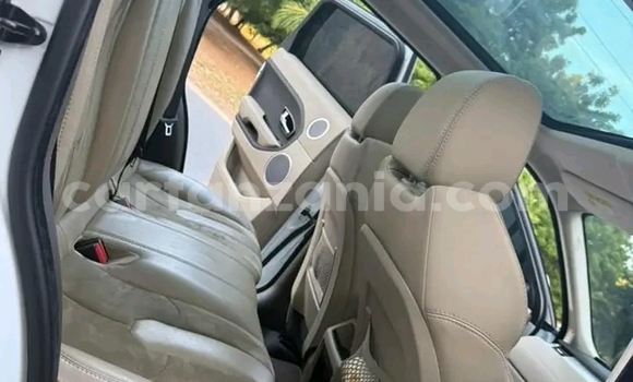 Buy Used Range Rover Range Rover White Car in Bariadi in Simiyu Buy Used Range Rover Range Rover White Car in Bariadi in Simiyu